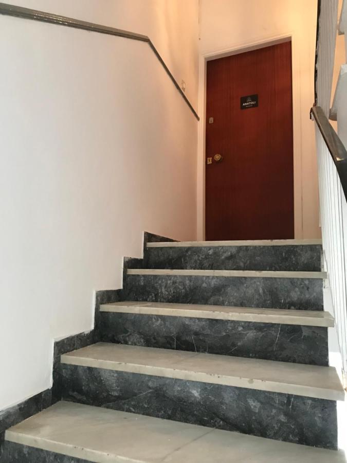 Anatoli House